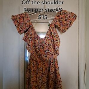 Off-Shoulder Floral Romper - Multicolor XS